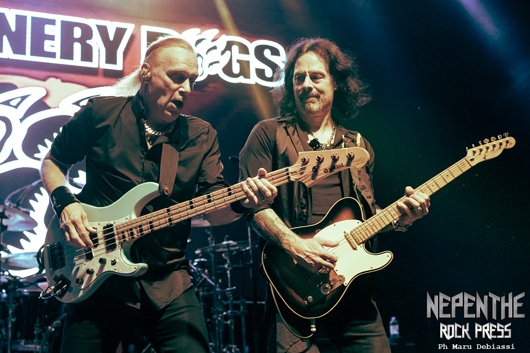 THE WINERY DOGS en Teatro Flores, 02/05/2023