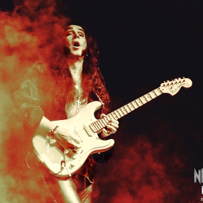 NepentheRockPress_YngwieMalmsteen_MaruDebiassi_15